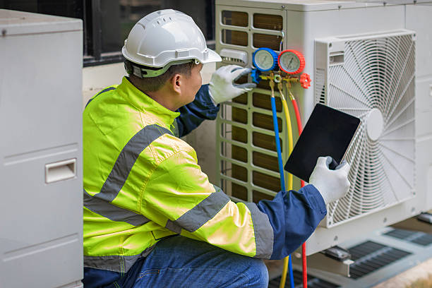 Professional Hvac technician working in Rio, WI